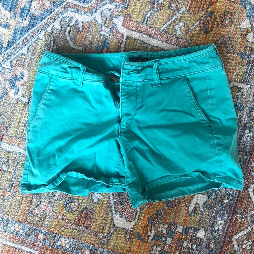 American Eagle Size 2 teal shorts